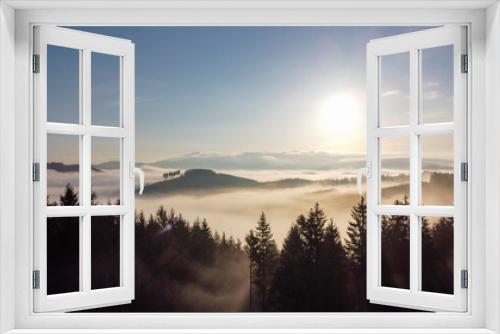 Fototapeta Naklejka Na Ścianę Okno 3D - Sonnenaufgang mit Nebel im Sauerland