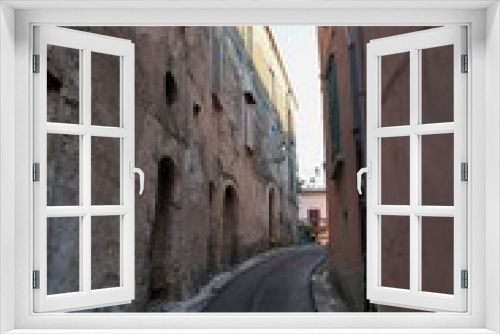 Fototapeta Naklejka Na Ścianę Okno 3D - Caiazzo - Vicolo verso il castello