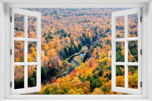 Fototapeta Naklejka Na Ścianę Okno 3D - View of the Carp River Valley and autumn colors from the Lake of the Clouds Scenic Overlook, Porcupine Mountains Wilderness State Park, Michigan. 