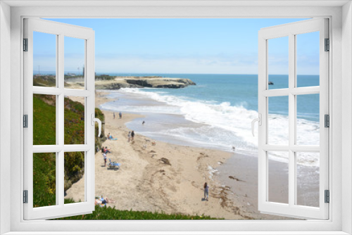Fototapeta Naklejka Na Ścianę Okno 3D - SANTA CRUZ, CALIFORNIA, USA - JULY 3, 2019: Landscape near Lighthouse Field State Beach