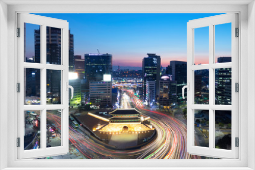 Fototapeta Naklejka Na Ścianę Okno 3D -  Traffic at Namdaemun Gate Seoul South Korea