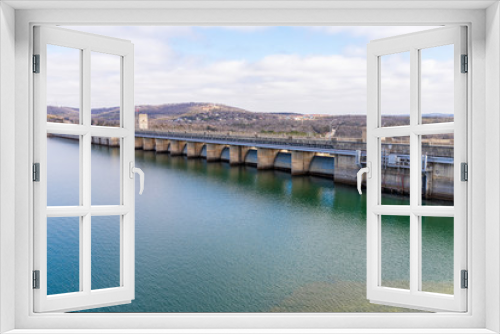 Fototapeta Naklejka Na Ścianę Okno 3D - Table Rock Dam on the White River, completed in 1958 by the U.S. Army Corps of Engineers, created Table Rock Lake in the Ozarks of Southwestern Missouri.