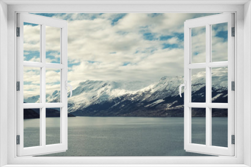 Fototapeta Naklejka Na Ścianę Okno 3D - View over Sorfjorden in Norway