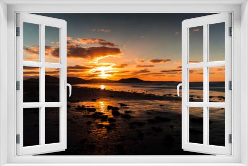 Fototapeta Naklejka Na Ścianę Okno 3D - sunset and seascape