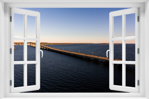 Fototapeta Naklejka Na Ścianę Okno 3D - Jamestown Bridge