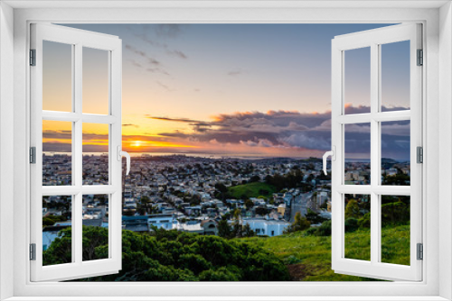 Fototapeta Naklejka Na Ścianę Okno 3D - Dawn from Tank Hill in San Francisco