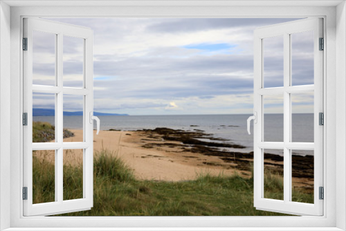 Fototapeta Naklejka Na Ścianę Okno 3D - Dornoch (Scotland), UK - August 03, 2018: Dornoch Beach, Dornoch, Scotland, Highlands, United Kingdom