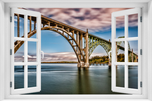 Fototapeta Naklejka Na Ścianę Okno 3D - Yaquina Bay Bridge Long Exposure