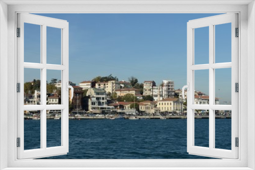 Fototapeta Naklejka Na Ścianę Okno 3D - Views of the city arnavutkoy district of Istanbul with the Bosphorus Strait