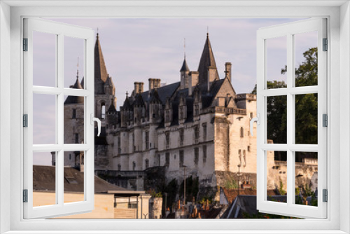 Fototapeta Naklejka Na Ścianę Okno 3D - Beautiful royal city of Loches, and its Chateau de Loches in the Loire Valley (France)