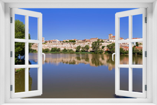 Fototapeta Naklejka Na Ścianę Okno 3D - Zamora, la ciudad del Duero.