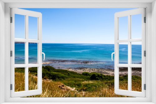 Fototapeta Naklejka Na Ścianę Okno 3D - Blue sky coastal edge, beach, sea and blue skies