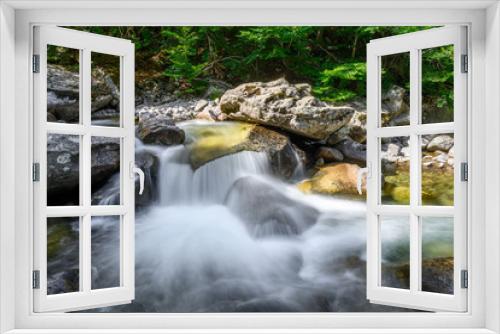 Fototapeta Naklejka Na Ścianę Okno 3D - Le rio de salenques dans le val d'aran