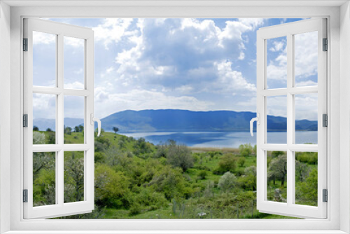Fototapeta Naklejka Na Ścianę Okno 3D - Lake panorama