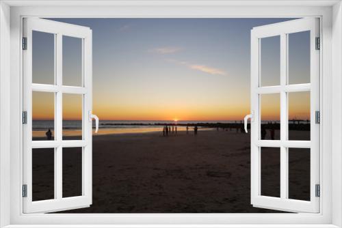 Fototapeta Naklejka Na Ścianę Okno 3D - Sunset on the beach in Cadiz. 
