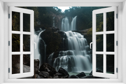Fototapeta Naklejka Na Ścianę Okno 3D - Mystic dark waterfall in central america 