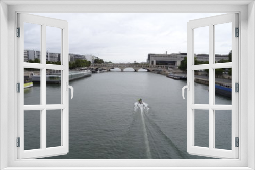 Fototapeta Naklejka Na Ścianę Okno 3D - Bercy is one of the districts of Paris