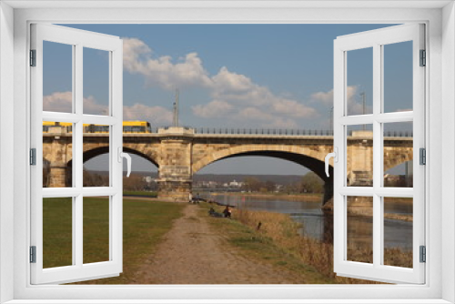 Fototapeta Naklejka Na Ścianę Okno 3D - Die Albertbrücke in Dresden, Elbbrücke