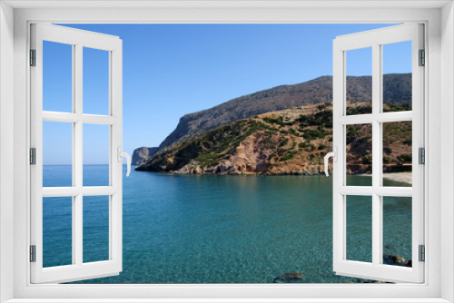 Fototapeta Naklejka Na Ścianę Okno 3D - the turquoise clear sea of the Greek island beckoning in summer heat