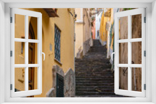 Fototapeta Naklejka Na Ścianę Okno 3D - Narrow stairs and streets in the tourist village of Positano, Amalfi coast