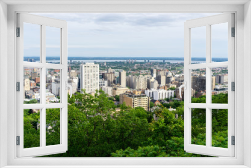 Fototapeta Naklejka Na Ścianę Okno 3D - Incredible city view of Montreal from rooftop