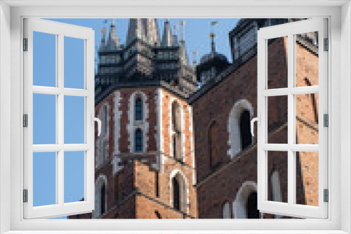 Fototapeta Naklejka Na Ścianę Okno 3D - Saint Mary Church at main Market Square in Krakow, Poland