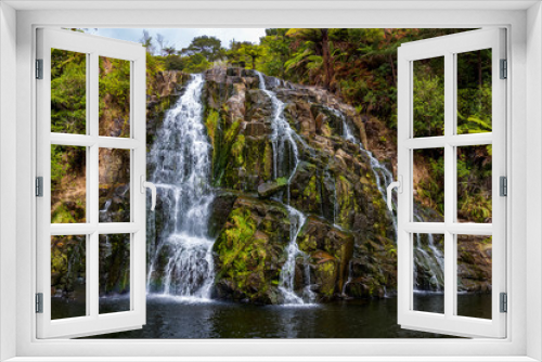 Fototapeta Naklejka Na Ścianę Okno 3D - Owharoa waterfall in New Zealand. North Island