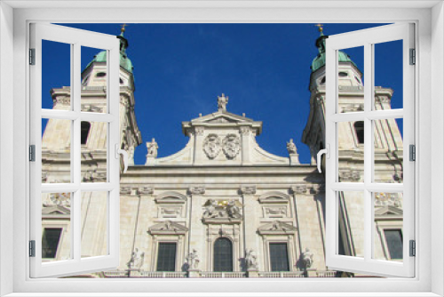 Fototapeta Naklejka Na Ścianę Okno 3D - The facade of famous Salzburg cathedral on a sunny day, Austria