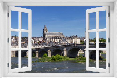 Fototapeta Naklejka Na Ścianę Okno 3D - Saint Louis Cathedral and the bridge of Blois in Loire valley (France)