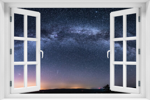 Fototapeta Naklejka Na Ścianę Okno 3D - Droga Mleczna, Milky Way , Gwiazdy, Farma Wiatrowa nocą, noc, gwieździsta noc, nów,