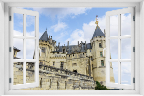 Fototapeta Naklejka Na Ścianę Okno 3D - Saumur castle in the loire valley, france