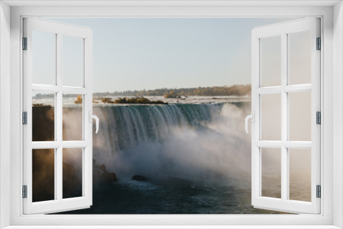 Fototapeta Naklejka Na Ścianę Okno 3D - Les chutes du Niagara au lever du soleil