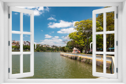 Fototapeta Naklejka Na Ścianę Okno 3D - View of the famous Taboao lake on a sunny day in the Brazilian winter, in the city of Bragança Paulista, Brazil, a tourist town known in the inland of Sao Paulo
