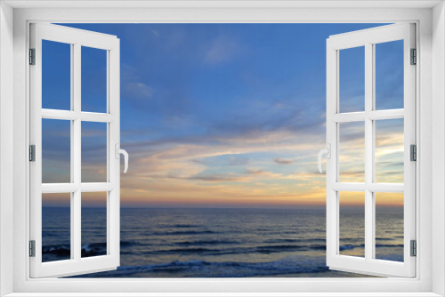 Fototapeta Naklejka Na Ścianę Okno 3D - sunrise over the sea