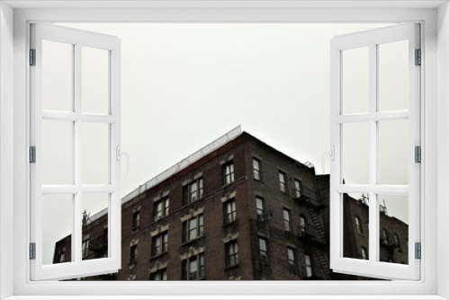 Fototapeta Naklejka Na Ścianę Okno 3D - Architectual photo in an urban area in Bronx County New York