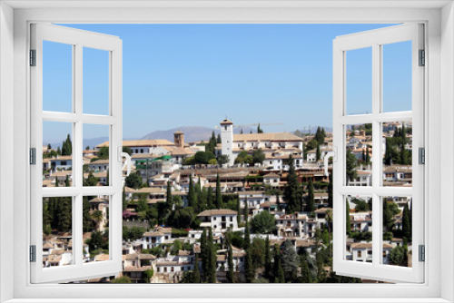 Paisaje del barrio del Albaicín de la ciudad de Granada desde la Alhambra 