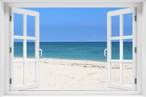 Fototapeta Naklejka Na Ścianę Okno 3D - 海と砂浜