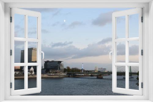 Fototapeta Naklejka Na Ścianę Okno 3D - Rheinufer in Köln/Deutz