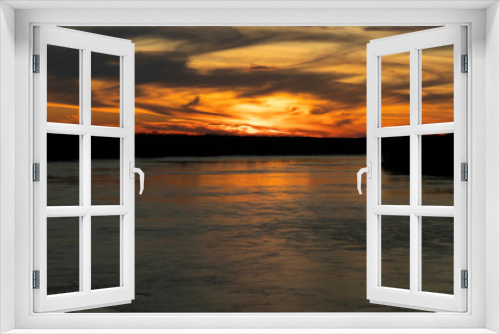 Fototapeta Naklejka Na Ścianę Okno 3D - Sunset on the Missouri River