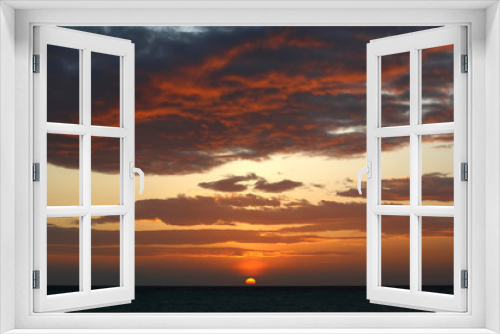 Fototapeta Naklejka Na Ścianę Okno 3D - Blood Sky and Sunset