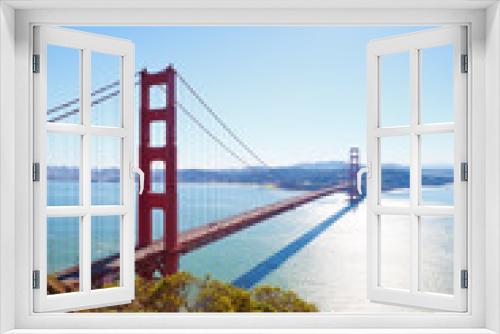 Fototapeta Naklejka Na Ścianę Okno 3D - Golden Gate Bridge at sunny day