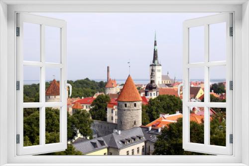 Fototapeta Naklejka Na Ścianę Okno 3D - Old Tallinn panorama with Baltic sea