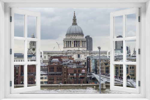 Fototapeta Naklejka Na Ścianę Okno 3D - The Millennium Bridge in London with St. Paul Cathedral in background