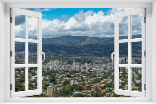 Fototapeta Naklejka Na Ścianę Okno 3D - Top view of Caracas from Avila National Park (Venezuela).