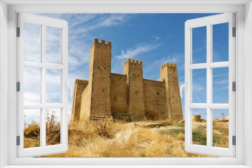 Fototapeta Naklejka Na Ścianę Okno 3D - ruins of an old spanish castle 