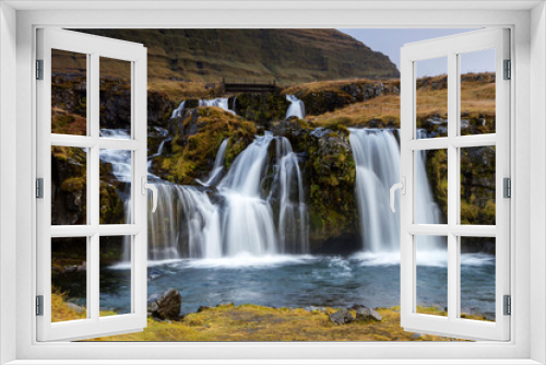 Fototapeta Naklejka Na Ścianę Okno 3D - Kirkjufell mountain and kirkjufellsfoss waterfall