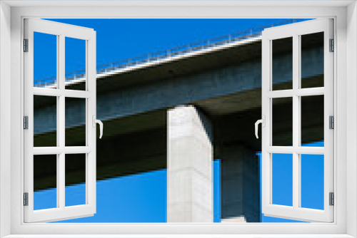 Fototapeta Naklejka Na Ścianę Okno 3D - Brückenpfeiler am Aichtal Viadukt