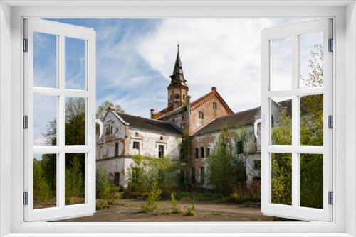 Fototapeta Naklejka Na Ścianę Okno 3D - Abandoned old prussian Allenberg hospital in Znamensk, Russia