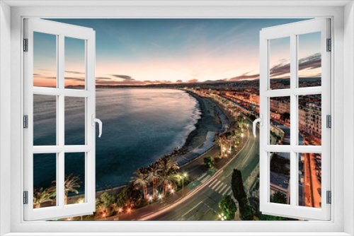 Fototapeta Naklejka Na Ścianę Okno 3D - City of Nice at sunset