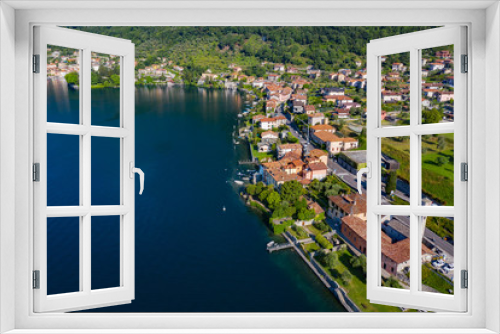 Fototapeta Naklejka Na Ścianę Okno 3D - Town of Ossuccio, Como Lake, Italy, aerial view from the lake